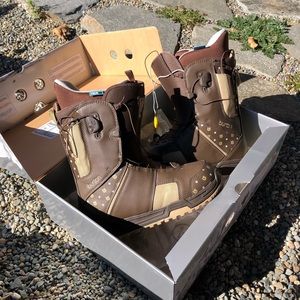 BURTON Snowboard Boots